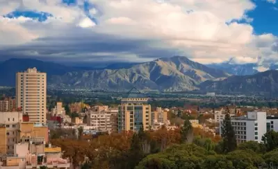 Ciudad-de-Mendoza-en-oton?o