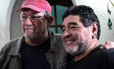 Diego-Maradona-y-Silvio-Rodriguez-1