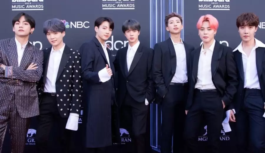 BTS_on_the_Billboard_Music_Awards_red_carpet,_1_May_2019