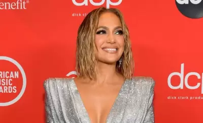 jennifer-lopez-t