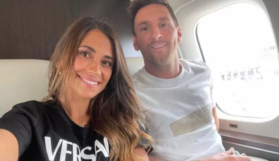 antonella-roccuzzo-y-lionel-messi-rumbo-paris