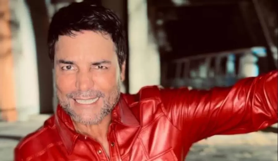 Chayanne anunció el lanzamiento de su nuevo álbum - La Coope 102.7