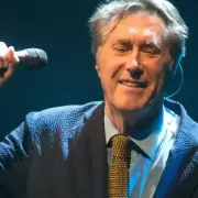 Bryan Ferry anunci el lanzamiento de "Retrospective: Selected Recordings 1973/2023