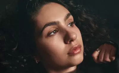 alessia-cara-lanz�-slow-motion
