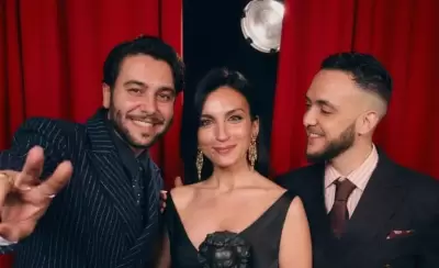 LA TANIA, YERAI CORT�S Y C. TANGANA