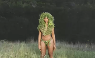 sza SOS Deluxe : LANA