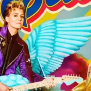 Elton John y Brandi Carlile lanzan su esperado �lbum colaborativo Who Believes In Angels?
