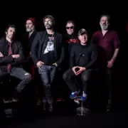 Los Caballeros de la Quema regresan con "Otro d�a en la oficina" y anuncian gira nacional