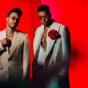 Sonr�e la bachata: Romeo Santos y Prince Royce lanzan "Dardos"