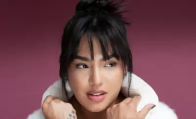 �NGELA LEIVA