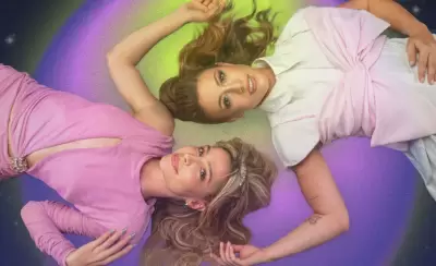 LAURA ESQUIVEL Y BRENDA ASNICAR