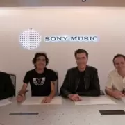 Enanitos Verdes firman con Sony Music M�xico