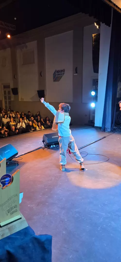 El público ovacionó a cada uno de los pequeños artistas