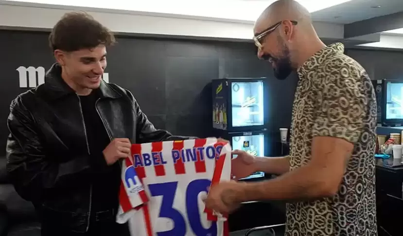 julian alvarez junto a abel pintos