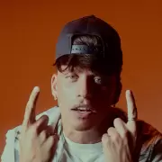Nick Sicaro presenta su versi�n de "Hoy Lo Siento" con impronta tropical