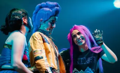 Mundo K-Pop: Cazadoras de Demonios